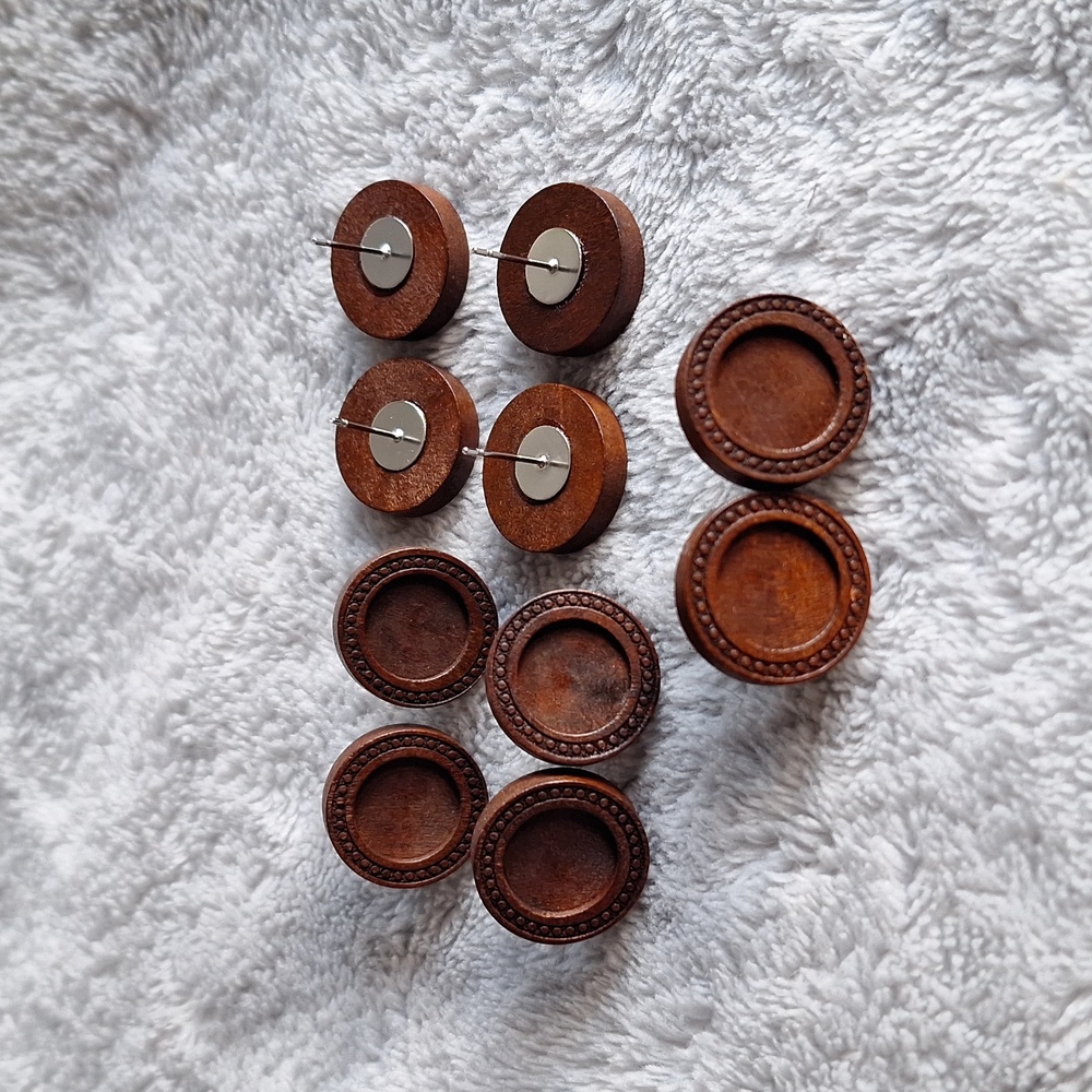 DIY 12mm wooden earrings.